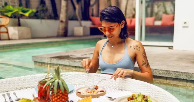 Co oznacza HB w hotelu? Sprawdź, co zyskujesz wybierając tę opcję