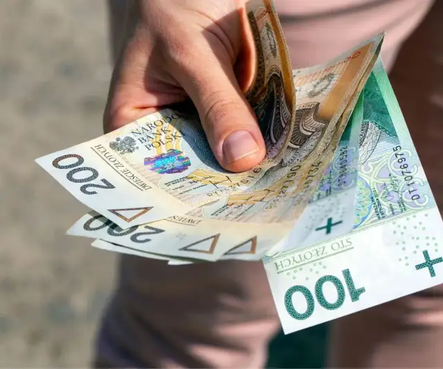 Komu przysługuje renta socjalna? Sprawdź, czy się kwalifikujesz