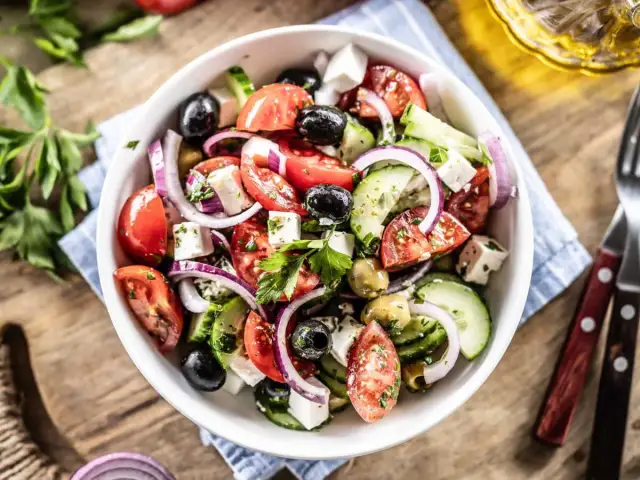 Salade de riz : calories, recettes légères et conseils minceur