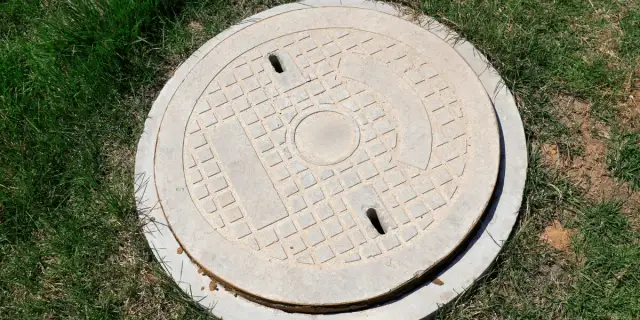 Ile kosztuje budowa szamba betonowego? Zaskakujące ceny i czynniki wpływające na koszt