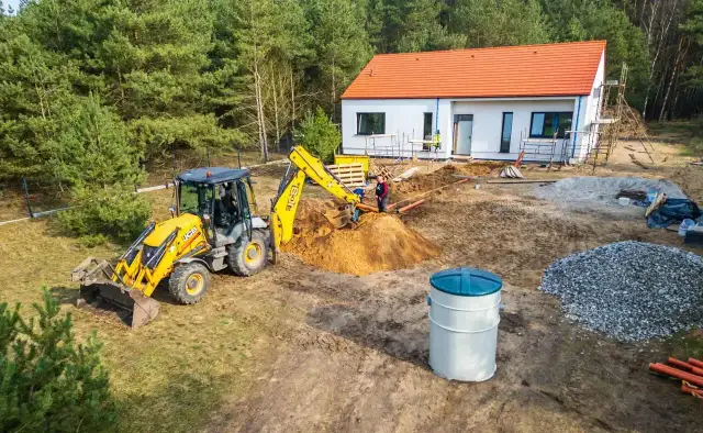 Czy przydomowa oczyszczalnia ścieków to urządzenie wodne? Sprawdź!