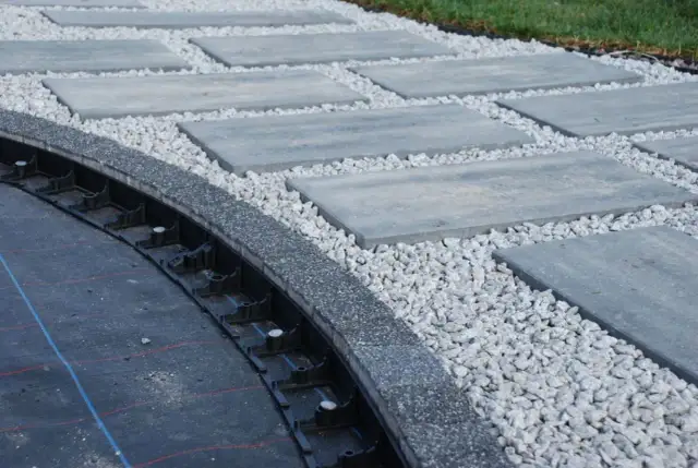 Ekobord stabilny? Jakie kotwy wybrać i jak je zamontować?