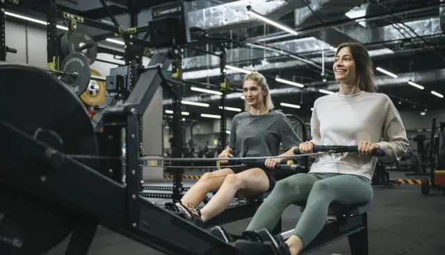 Well Fitness Indomo Lubin: 24/7, HYROX, Sauna i Cennik. Czy to dla Ciebie?