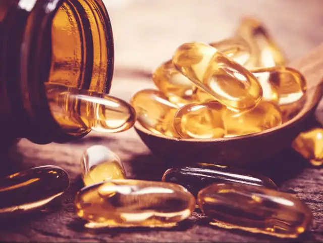 Nadmiar witaminy C i D3: Jak rozpoznać objawy przedawkowania?