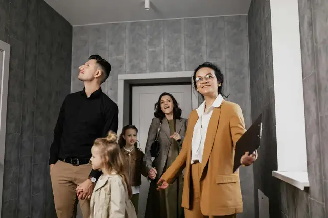 Jakie czynniki należy wziąć pod uwagę podczas wyboru mieszkania dla dużej rodziny?