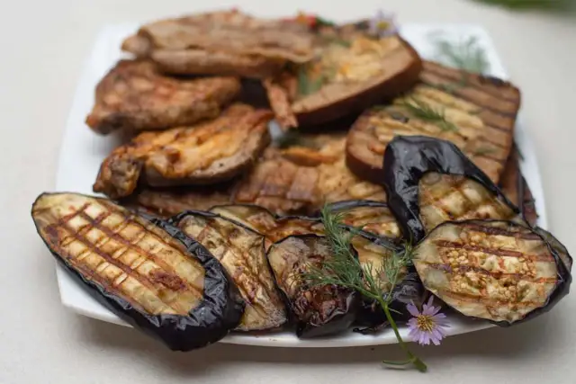 Aubergine grillée : calories ? Maîtrisez sa légèreté !