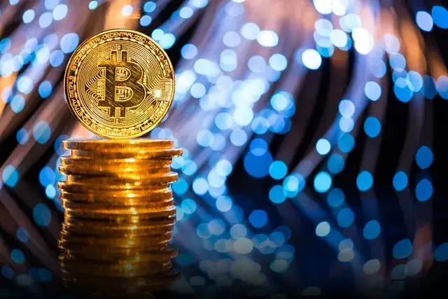 Kryptowaluty: Jak zarobić? Sprawdzone metody i kluczowe ryzyka