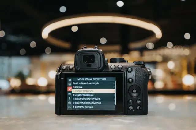 Lustrzanka na początek: Wybierz mądrze! Poradnik i ranking