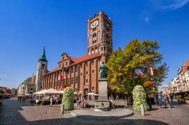 Toruń atrakcje: Odkryj nieznane skarby i unikaj turystycznych pułapek