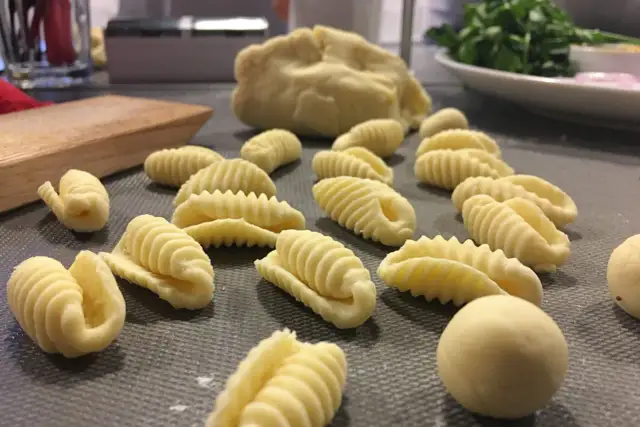 Gdzie kupić wegański makaron? Odkryj najlepsze miejsca w Polsce