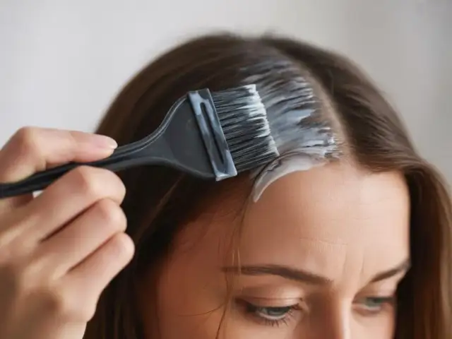 Farbowanie odrostów: Idealny czas, by uniknąć błędów i uzyskać efekt