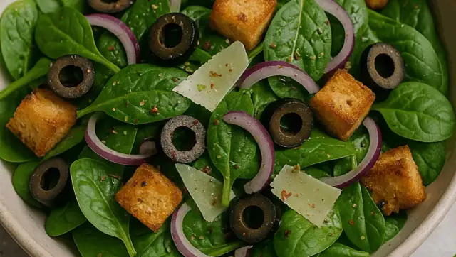 Najlepsze sałatki do lasagne, które podkreślą smak dania