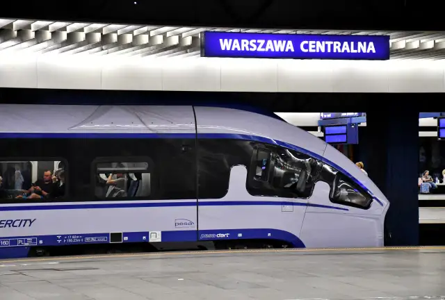 Z jaką prędkością jedzie pociąg TLK? Odkryj prawdziwe czasy przejazdu