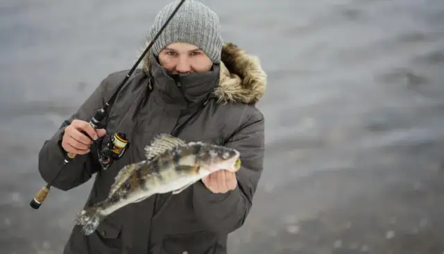 Ryby na spinning: Przewodnik po gatunkach, przynętach i łowiskach