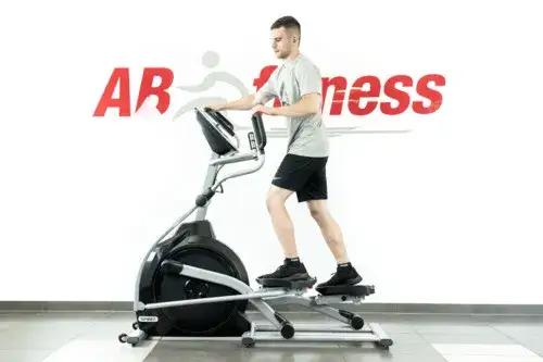 Jak ćwiczyć na orbitreku? Kompletny poradnik dla każdego