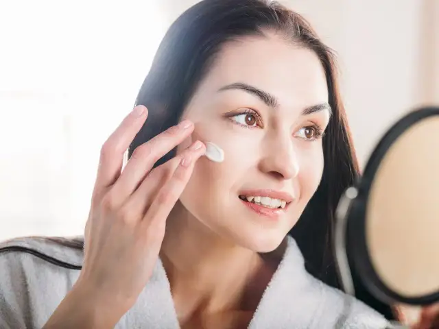 Najlepszy peeling do cery naczynkowej - unikaj podrażnień i rumienia