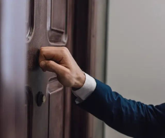 Zajęcia komornicze z zasiłku chorobowego - ile możesz stracić?