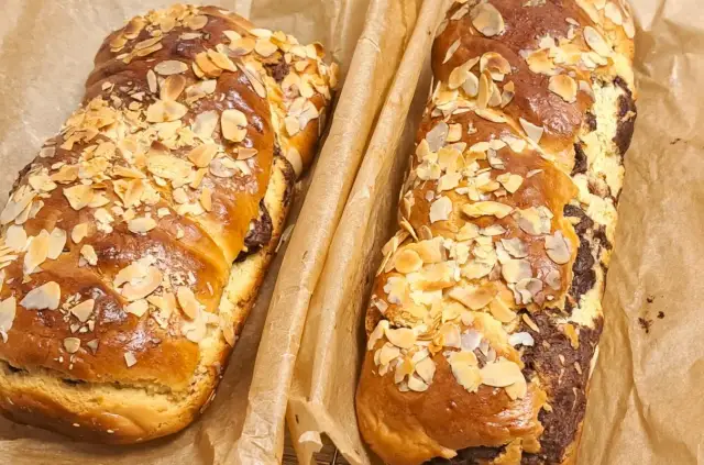 Pyszne ciasto drożdżowe z nutellą - łatwy przepis na wyjątkowy deser