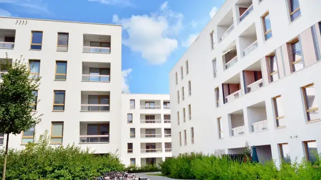 Partycypacja w TBS: Jak bezpiecznie odstąpić mieszkanie bez strat finansowych