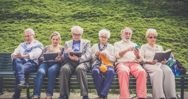 Gdzie wyrobić kartę seniora w Krakowie? Sprawdź dostępne miejsca