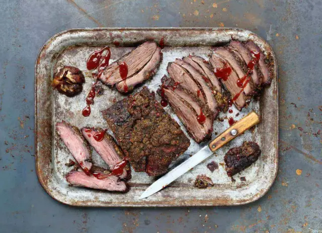 Ile piec wołowinę w piekarniku, aby uzyskać idealny smak?