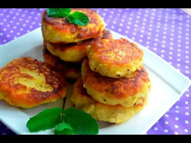 Sprytne sposoby na wykorzystanie ugotowanych młodych ziemniaków - nie marnuj