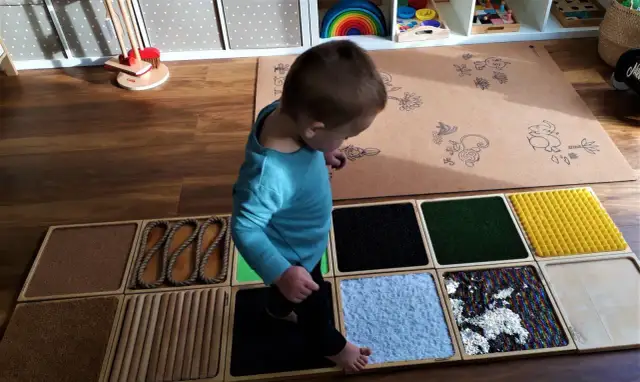Ścieżka sensoryczna: Rozwiń zmysły dziecka! DIY i gotowe