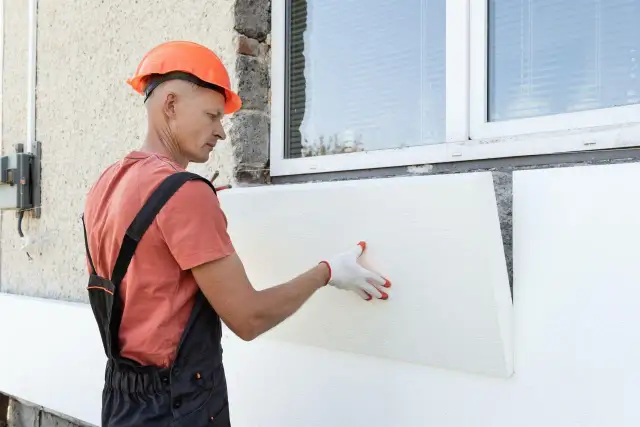 Czy ocieplenie budynku wymaga zgłoszenia? Uniknij kosztownych błędów