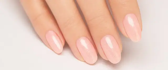 Jak zrobić manicure żelowy w domu i uniknąć najczęstszych błędów