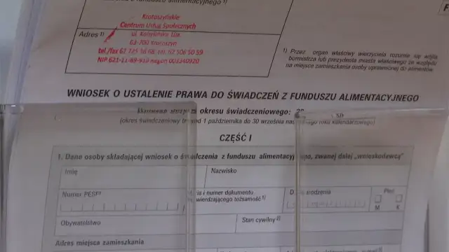 Wniosek o ustalenie prawa do świadczeń z funduszu alimentacyjnego. Dokument zawiera pola do wypełnienia, które pomogą w ustaleniu, jak obliczyć kryterium dochodowe do funduszu alimentacyjnego.