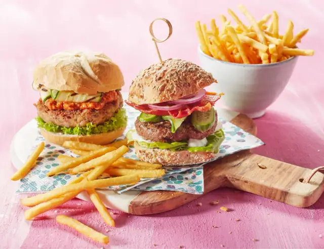 Co do burgera? Frytki, sałatki, sosy stwórz zestaw marzeń!