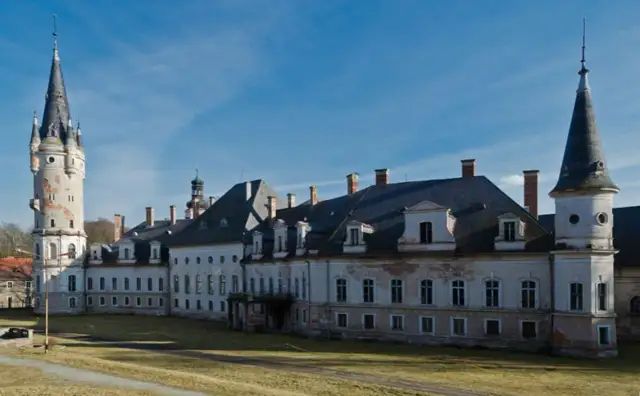 Zamek Bożków: Najciekawsze atrakcje turystyczne w Bożkowie