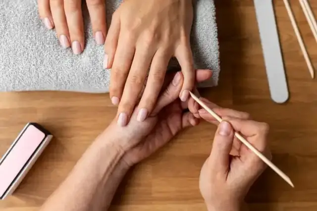 Kurs stylizacji paznokci w Jeleniej Górze – znajdź idealne szkolenie dla siebie