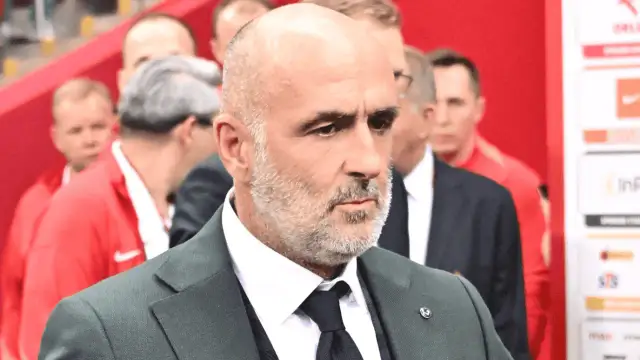 Ile zarabia selekcjoner reprezentacji Polski? Szokujące kwoty ujawnione