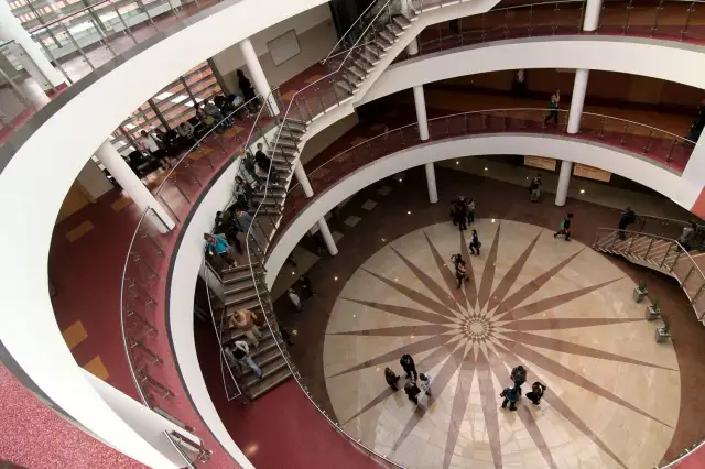 Uniwersytet Mikołaja Kopernika w Toruniu - historia, programy i osiągnięcia