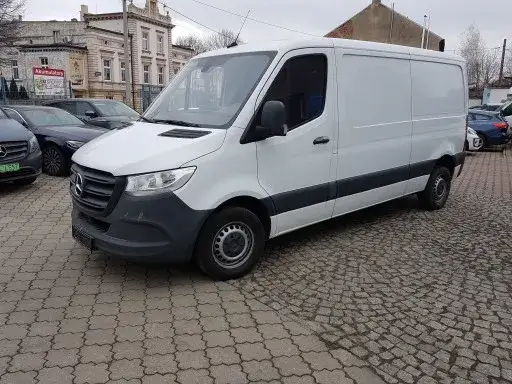 Mercedes diesel sprinter van - sprawdź jego mocne strony i osiągi