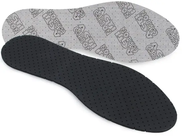 Jakie wkładki do butów przeciwpotne pomogą w walce z nieprzyjemnym zapachem?