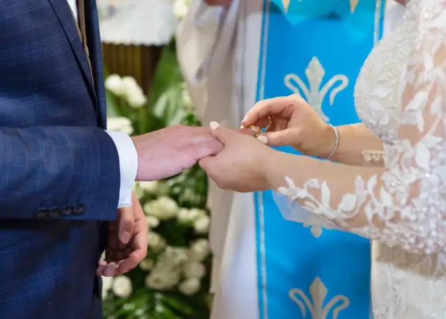 Mamo gdzie Nina niech nas połączy ślub - znaczenie i analiza tekstu