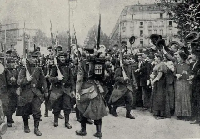 Co to jest wojna totalna? Zrozumienie konsekwencji i przykładów