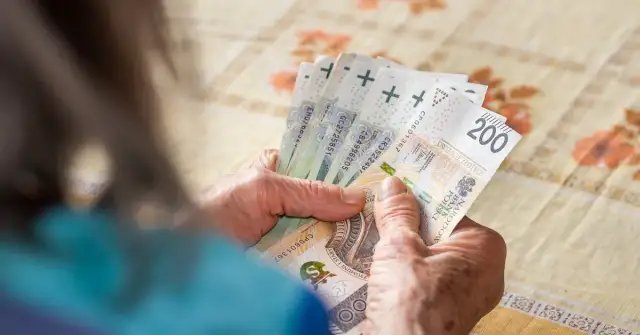 Ile emerytury po 15 latach pracy? Sprawdź, co naprawdę otrzymasz