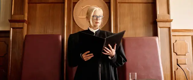 Jak sprawdzić wynik rozprawy sądowej? Krok po kroku i bez błędów