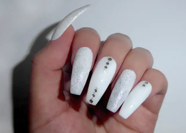 Weiße Nägel: Pinterest-Trends & DIY-Tipps für deinen Traum-Look