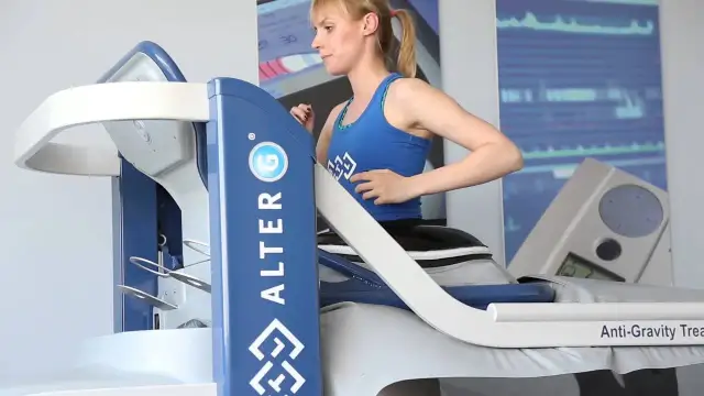 Jak działa bieżnia antygrawitacyjna i jak może zmienić rehabilitację