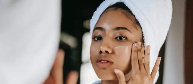 Okluzja w kosmetyce: Klucz do nawilżonej skóry? Ekspert radzi!