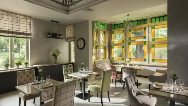 Gdzie zjeść w Kamiennej Górze? Odkryj najlepsze lokale gastronomiczne