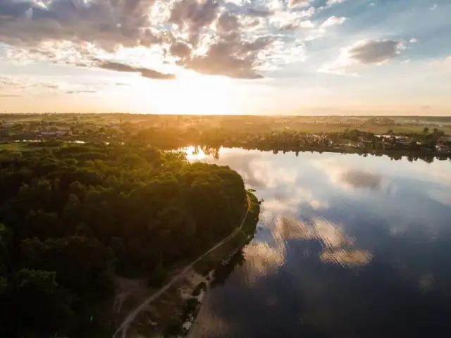 Jezioro w Lublinie? Odkryj Zalew Zemborzycki i inne perły!