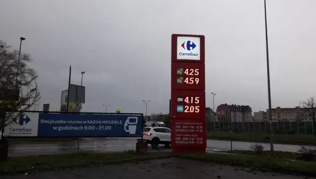 Czy w Kołobrzegu jest Carrefour? Sprawdź lokalizację i godziny otwarcia