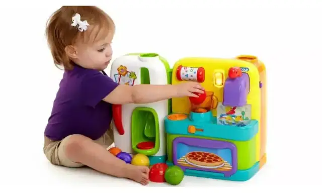 Wszystko o zabawkach dla rocznego dziecka: rozwój przez bezpieczną zabawę