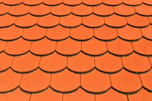 Ile kosztuje dachówka karpiówka? Ceny, które mogą Cię zaskoczyć