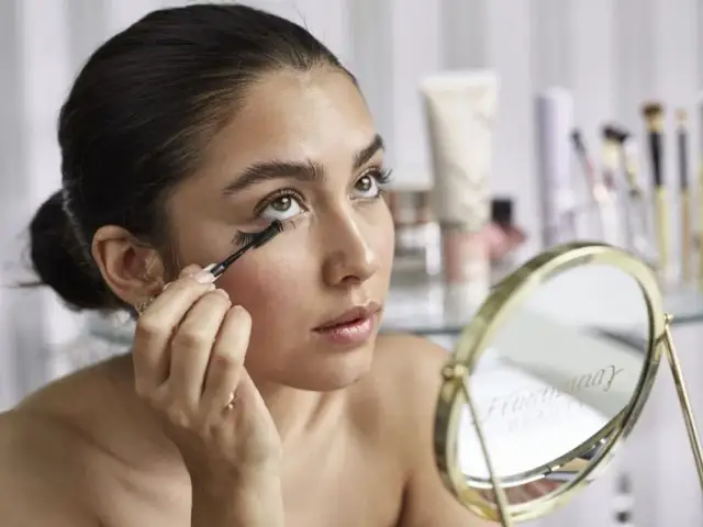 Jak założyć sztuczne rzęsy i uniknąć najczęstszych błędów